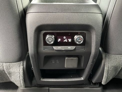 New 2025 Chevrolet Traverse LT w/ Enhanced Driving Package image 27