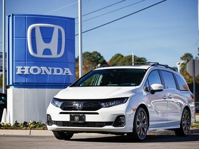 Certified 2025 Honda Odyssey Touring