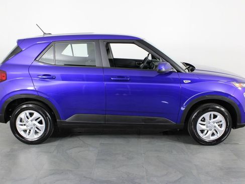 Certified 2026 Hyundai Venue SE image 15