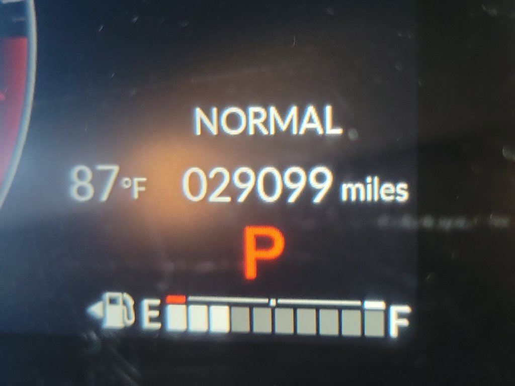 Certified 2025 Honda HR-V LX image 27