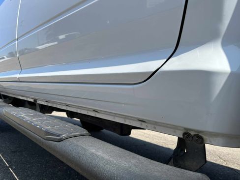 Used 2018 RAM 2500 Tradesman w/ Chrome Appearance Group image 11