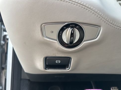 Used 2016 Mercedes-Benz S 550 4MATIC Coupe image 29