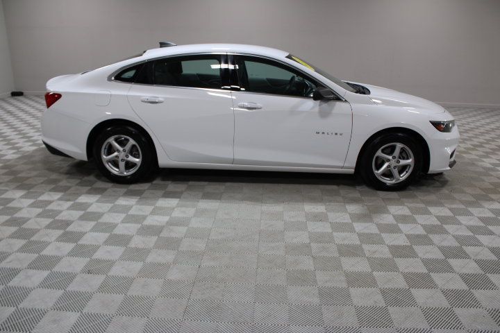 Used 2017 Chevrolet Malibu LS FWD image 11