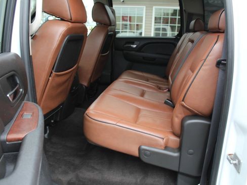 Used 2012 Chevrolet Silverado 2500 LTZ image 28