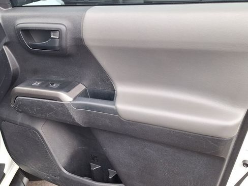 Used 2021 Toyota Tacoma SR5 image 24