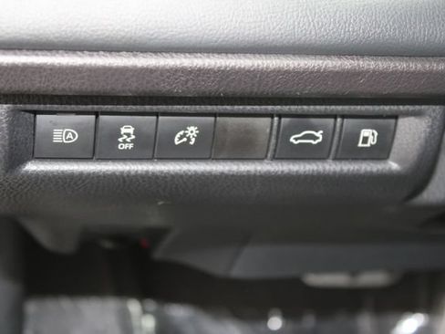 Used 2025 Toyota Camry XSE FWD image 12
