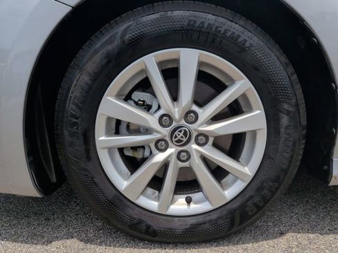 Used 2025 Toyota Camry LE FWD image 10
