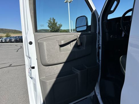 New 2025 Chevrolet Express 2500 w/ Driver Convenience Package image 20