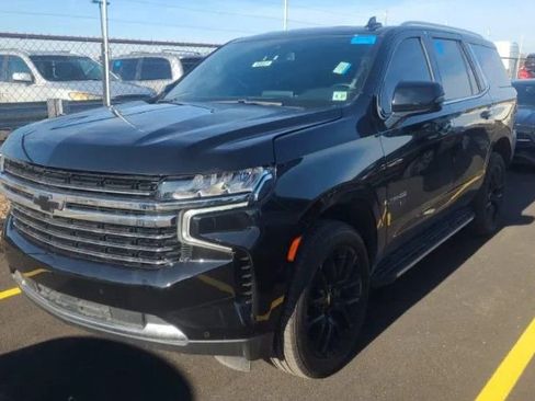 Used 2022 Chevrolet Tahoe LT w/ LT Signature Plus Package image 16