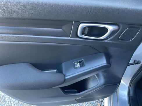Used 2024 Honda Civic Sport image 40