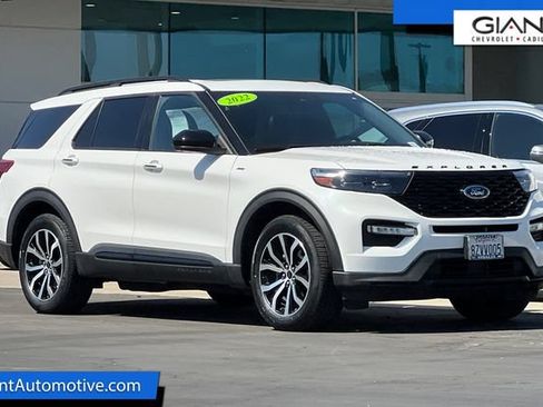 Used 2022 Ford Explorer ST-Line w/ Class IV Trailer Tow Package AWD/4WD image 1