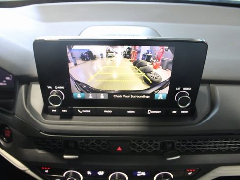 Certified 2024 Honda Accord EX image 24