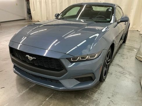 Used 2024 Ford Mustang Coupe RWD image 8