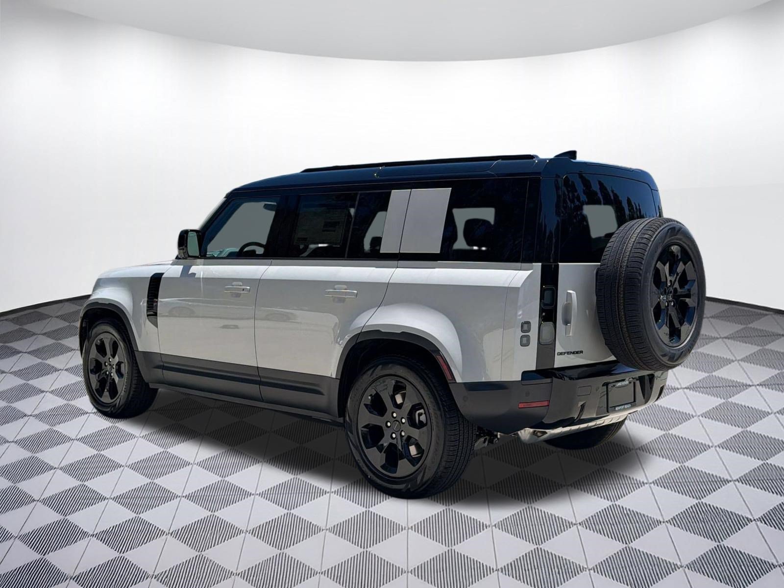 New 2026 Land Rover Defender 110 S AWD/4WD image 3