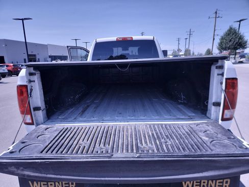 Used 2018 RAM 2500 Tradesman w/ Chrome Appearance Group AWD/4WD image 23