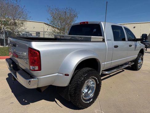 Used 2006 Dodge Ram 3500 Truck SLT AWD/4WD image 7