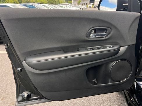 Used 2021 Honda HR-V Sport image 10