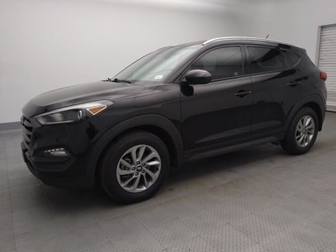 Used 2016 Hyundai Tucson SE w/ Option Group 02 FWD image 2