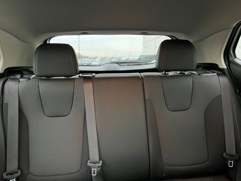 Used 2025 Buick Encore GX Preferred image 37