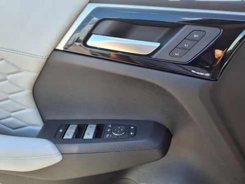 New 2025 Mitsubishi Outlander AWD image 25