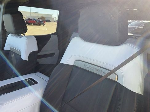 New 2025 GMC Hummer EV 2X image 11