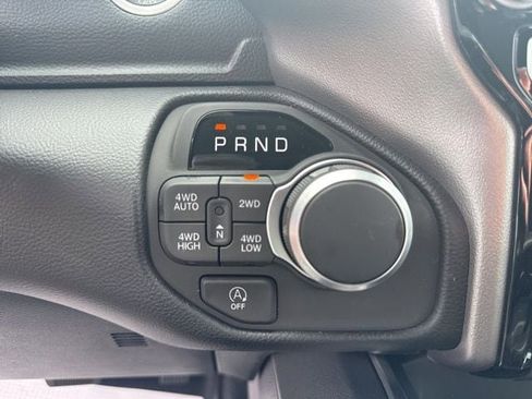 New 2026 RAM 1500 4x4 Crew Cab image 20