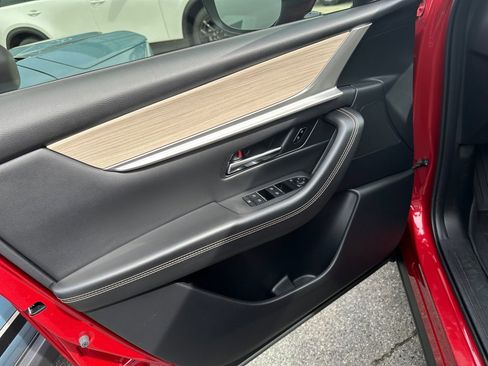 Certified 2025 MAZDA CX-70 3.3 Turbo w/ Preferred Package image 36