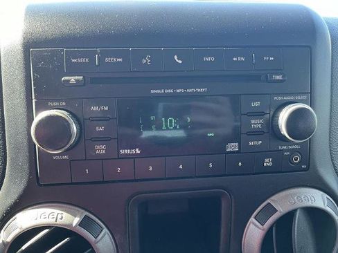 Used 2017 Jeep Wrangler Unlimited Sport w/ Connectivity Group image 18