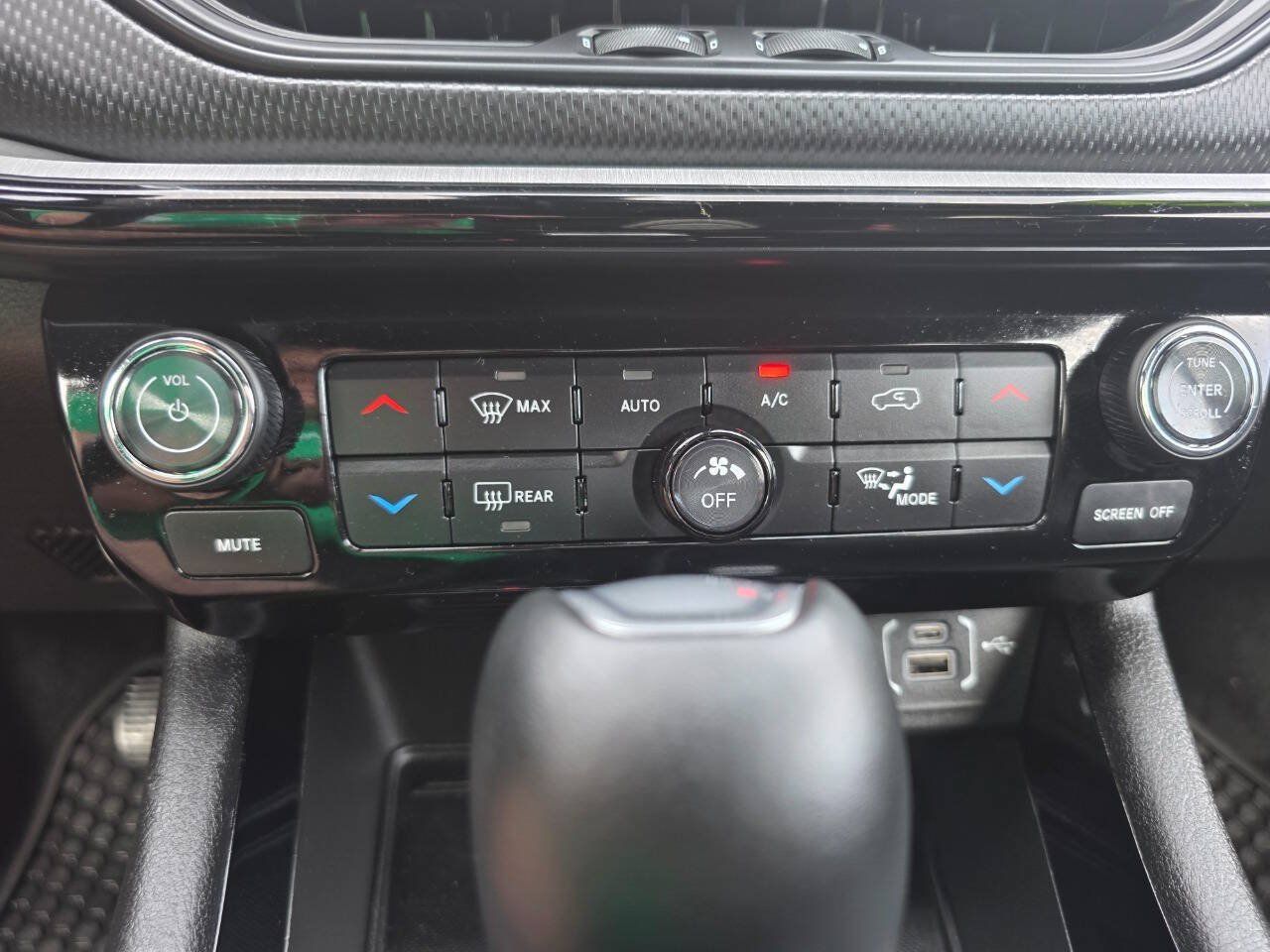 Used 2025 Jeep Compass Trailhawk w/ Trailhawk Elite Group AWD/4WD image 20