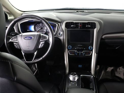 Used 2019 Ford Fusion SEL image 39