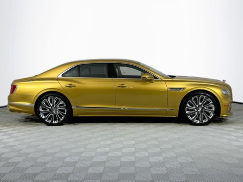 New 2026 Bentley Flying Spur Plug-In Hybrid image 4