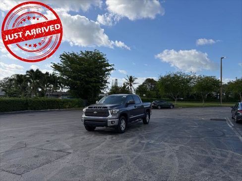 Used 2019 Toyota Tundra SR5 w/ SR5 Upgrade Package image 2