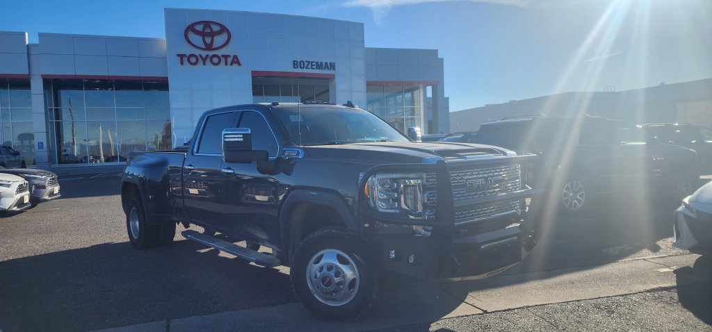 Used 2020 GMC Sierra 3500 Denali w/ Denali Ultimate Package AWD/4WD image 1