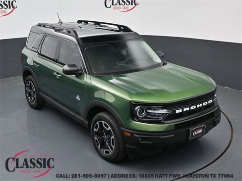 Used 2024 Ford Bronco Sport Outer Banks image 1