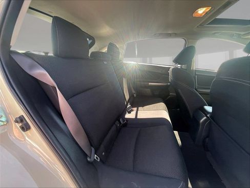 Used 2015 Subaru Crosstrek 2.0i Premium w/ Moonroof Package AWD/4WD image 23