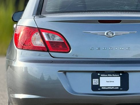 Used 2008 Chrysler Sebring LX FWD image 13