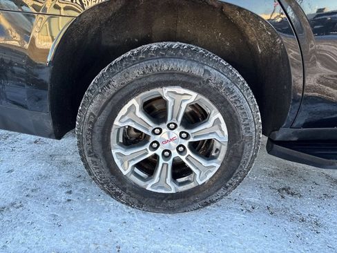 Used 2024 GMC Yukon SLE AWD/4WD image 19