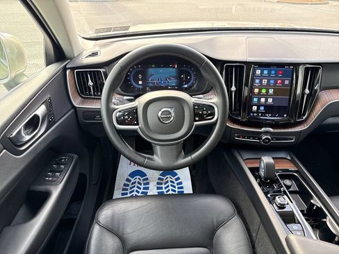 Used 2023 Volvo XC60 B5 Plus w/ Climate Package AWD/4WD image 15