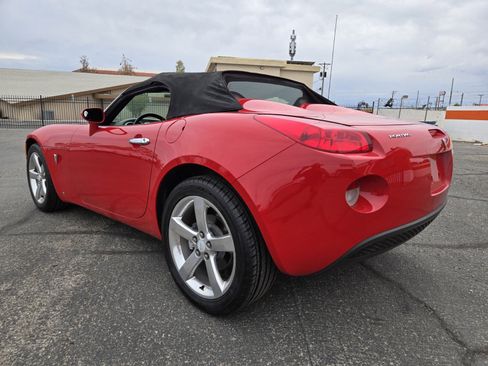 Used 2007 Pontiac Solstice Convertible w/ Premium Package image 3