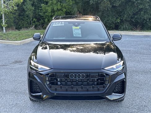 Used 2025 Audi Q8 Premium AWD/4WD image 2