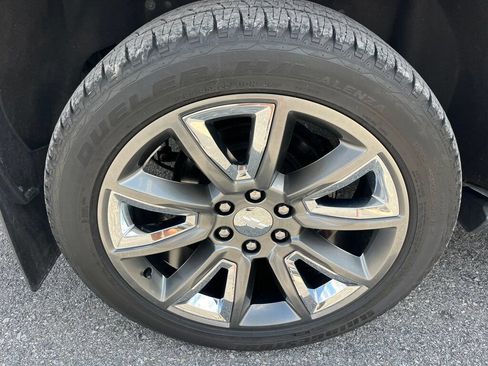 Used 2018 Chevrolet Tahoe Premier AWD/4WD image 10