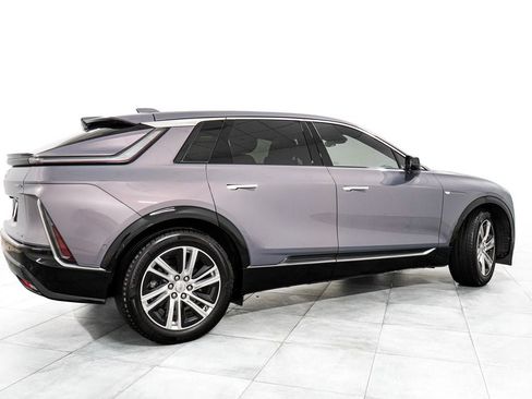 Used 2024 Cadillac Lyriq Tech w/ Driver Assist Package AWD/4WD image 7