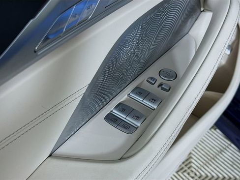 New 2025 BMW ALPINA B8 xDrive Gran Coupe image 18