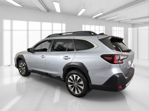 Certified 2025 Subaru Outback Limited AWD/4WD image 5