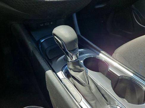 Used 2024 Chevrolet Malibu LT FWD image 12