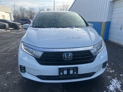 Certified 2023 Honda Odyssey Touring image 3