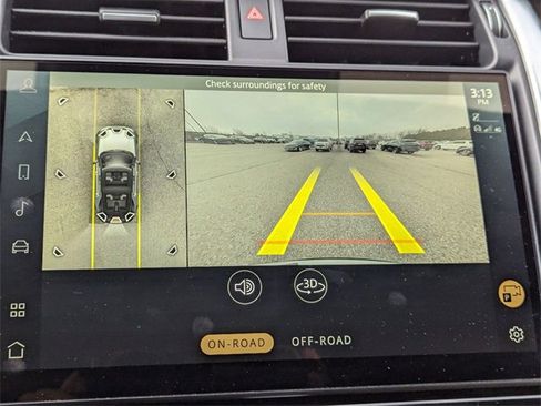 Certified 2024 Land Rover Discovery Dynamic SE image 10