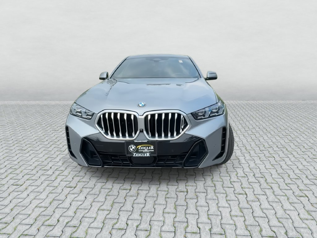 Certified 2025 BMW X6 xDrive40i AWD/4WD image 3