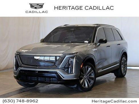 Certified 2026 Cadillac Vistiq Luxury w/ LPO, Floor Liner Package AWD/4WD image 1