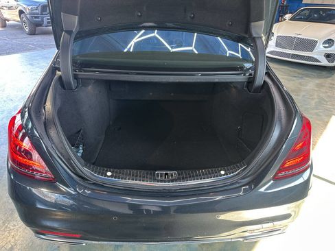 Used 2019 Mercedes-Benz S 560 4MATIC Sedan image 38